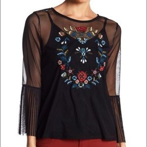 🔅🆕 Embroidered Mesh Ruffle Sleeve Blouse🔅